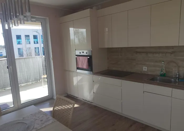 Jasmin Z Balkonem I Samodzielnym Zameldowaniem Apartment Poznan